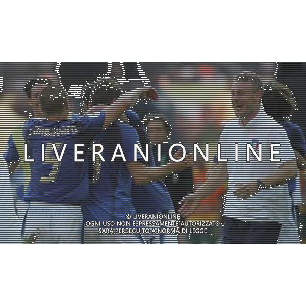 Kaiserslautern (GER) 26-06-2006 World Cup Germany 2006 italia-australia 1:0 Mondiali Germania 2006 nella foto esultanza dopo il gol di francesco totti con cannavaro e de rossi ph marco luzzani/ag aldo liverani s.a.s.