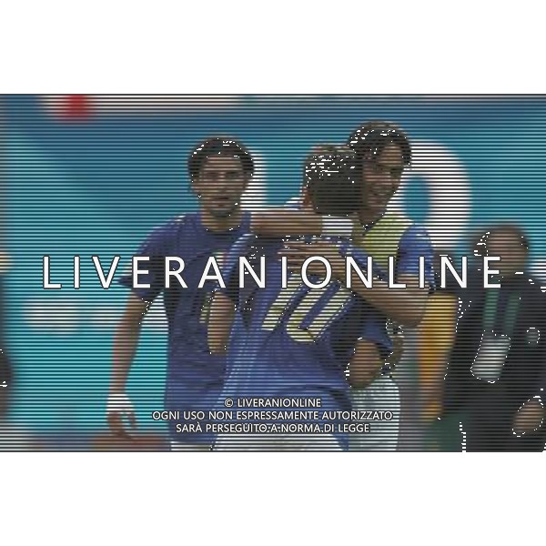 Kaiserslautern (GER) 26-06-2006 World Cup Germany 2006 italia-australia 1:0 Mondiali Germania 2006 nella foto esultanza dopo il gol di francesco totti abbracciato da filippo inzaghi ph marco luzzani/ag aldo liverani s.a.s.