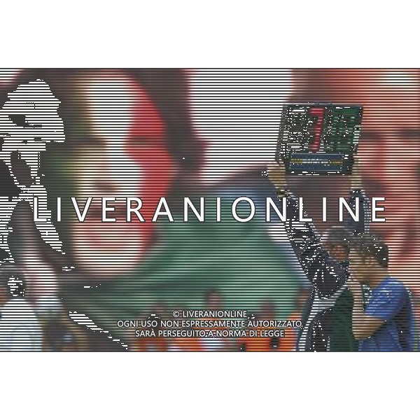 Kaiserslautern (GER) 26-06-2006 World Cup Germany 2006 italia-australia 1:0 Mondiali Germania 2006 nella foto francesco totti entra in campo in sostituzione di del piero ph marco luzzani/ag aldo liverani s.a.s.