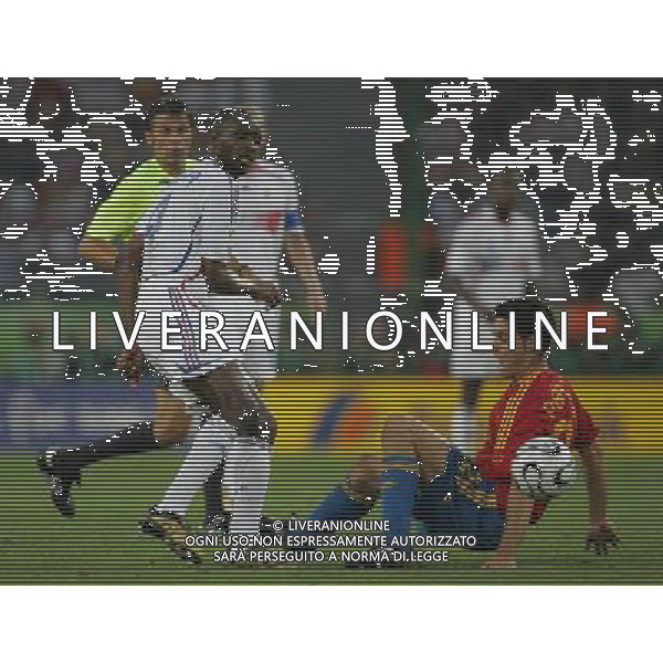 Hannover (GER) 27/06/2006 World Cup Germany 2006 Spagna-Francia nella foto pablo e vieira Ph marco luzzani/ag aldo liverani s.a.s.