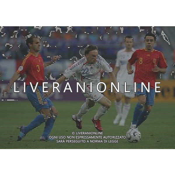 Hannover (GER) 27/06/2006 World Cup Germany 2006 Spagna-Francia nella foto ribery, xavi e pernia Ph marco luzzani/ag aldo liverani s.a.s.