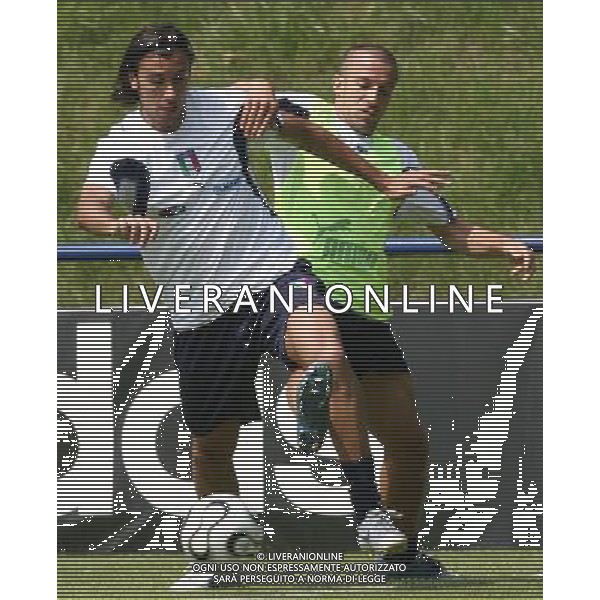 Duisburg 29 giugno 2006 Allenamento nazionale italiana presso il centro sportivo MSV Duisburg nella foto: Zaccardo Cristian e Del Piero Alessandro foto Andry / Ag. Aldo Liverani