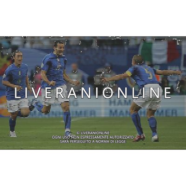 Italia - Ucraina Mondiali Germania 30/06/2006 nella foto esultanza dopo il gol di gianluca zambrotta con camoranesi e cannavaro ph luzzani/ag. aldo liverani
