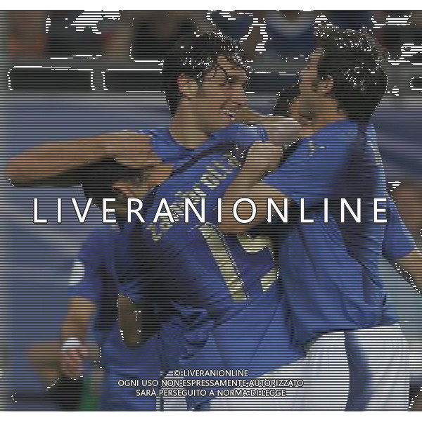 Italia - Ucraina Mondiali Germania 30/06/2006 nella foto esultanza dopo il gol di luca toni con zambrotta e barzagli ph luzzani/ag. aldo liverani