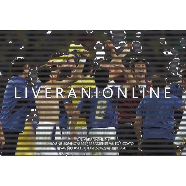 Amburgo (GER) 30-06-2006 World Cup Germany 2006 Italia-Ucraina 3:1 nella foto ABBRACCI ITALIA ph marco luzzani/ag aldo liverani s.a.s.