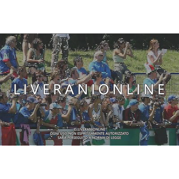 Duisburg 1 luglio 2006 Allenamento della nazionale italiana presso il centro sportivo MSV Duisburg nella foto: tifosi presenti al centro sportivo foto Andry / Ag. Aldo Liverani