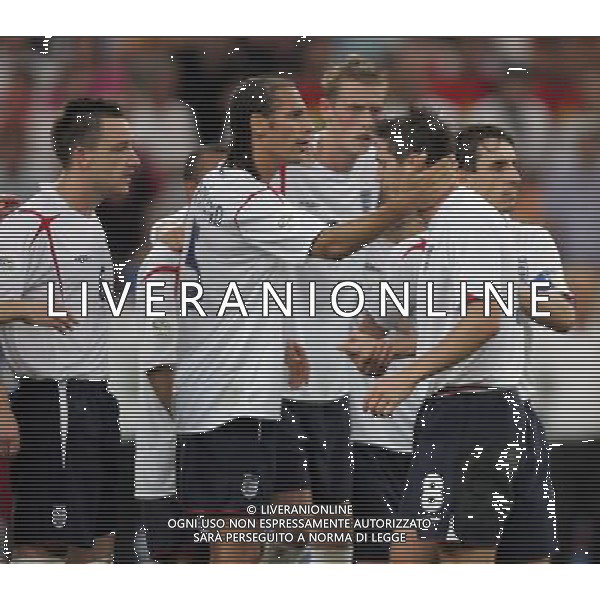 Inghilterra - portogallo Mondiali germania 01/07/2006 nella foto Rio ferdinand consola Frank lampard dopo aver sbagliato il rigore pic by Marcello Pozzetti/ag. aldo liverani 