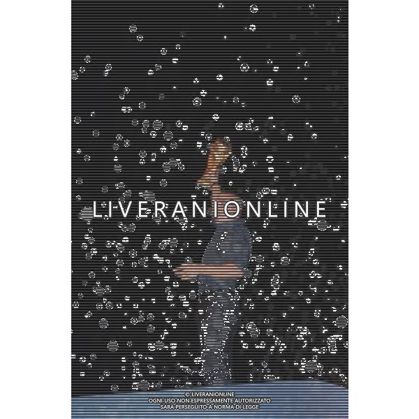 ROMA, 10 LUGLIO 2006 ITALIA CAMPIONE DEL MONDO DI CALCIO A PALAZZO CHIGI. NELLA FOTO: FABIO CANNAVARO SUL BUS SCOPERTO CHE PORTA LA NAZIONALE DA PALAZZO CHIGI AL CIRCO MASSIMO PH AGENZIA ALDO LIVERANI
