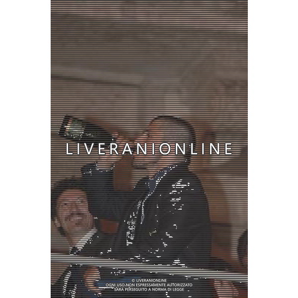 ROMA, 10 LUGLIO 2006 ITALIA CAMPIONE DEL MONDO DI CALCIO A PALAZZO CHIGI. NELLA FOTO: RINO GATTUSO SUL BUS SCOPERTO CHE PORTA LA NAZIONALE DA PALAZZO CHIGI AL CIRCO MASSIMO PH AGENZIA ALDO LIVERANI