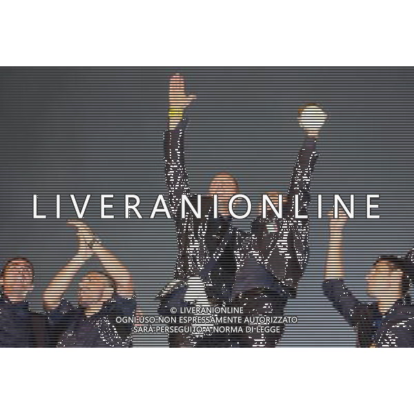 Arrivo al Circo Massimo di Roma dei giocatori della nazionale italiana vincitori dei Campionati Mondiali Germania 10/07/2006 nella foto marco materazzi e fabio cannavaro con la coppa ph corradetti/ag. aldo liverani