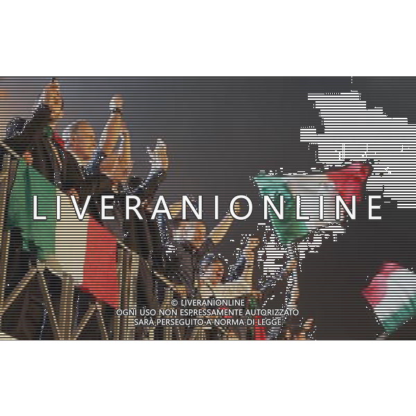 Arrivo al Circo Massimo di Roma dei giocatori della nazionale italiana vincitori dei Campionati Mondiali Germania 10/07/2006 nella foto gli azzurri sul pullman ph corradetti/ag. aldo liverani