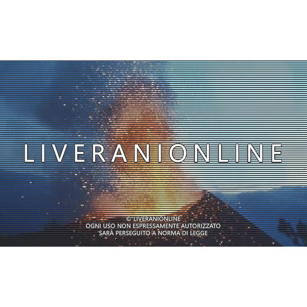 ERUZIONE DELL \'ETNA foto archivio Giovanni Liverani/Ag.Aldo Liverani