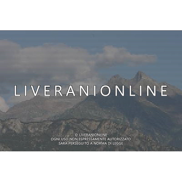 VALLE D\'AOSTA NELLA FOTO I MONTI DELLA VALLE D\'AOSTA AGENZIA ALDO LIVERANI
