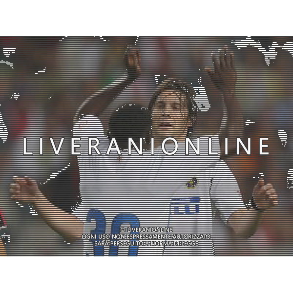 Ajax - Inter Torneo di Amsterdam 04/08/2006 nella foto esultanza dopo il gol di santiago solari con obafemi martins ph andry/ag. aldo liverani