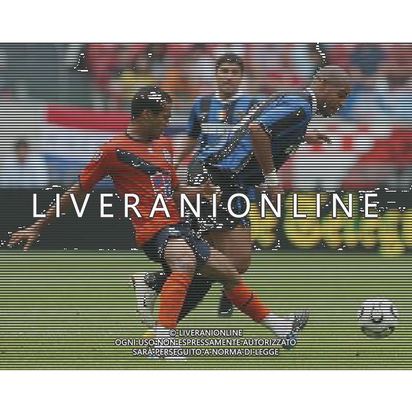 Inter - Porto Torneo di Amsterdam 05/08/2006 nella foto adriano con ezequias ph andry/ag. aldo liverani