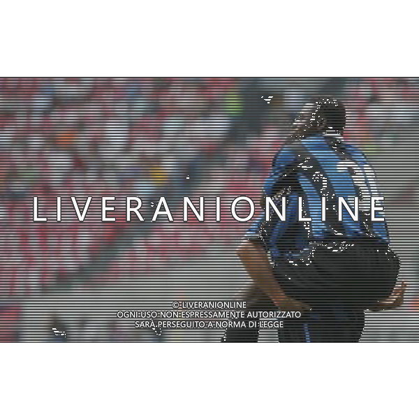 Inter - Porto Torneo di Amsterdam 05/08/2006 nella foto esultanza dopo il gol di obafemi martins ph andry/ag. aldo liverani