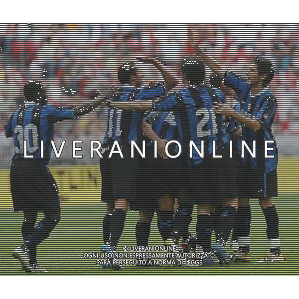 Inter - Porto Torneo di Amsterdam 05/08/2006 nella foto esultanza dopo il gol di david pizarro ph andry/ag. aldo liverani