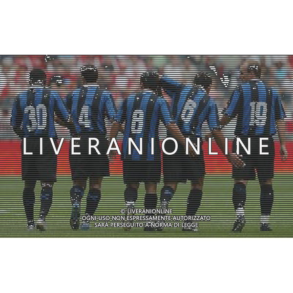 Amsterdam 5 agosto 2006 Torneo di Amsterdam Inter - Porto nella foto: esultanza dopo il gol di Pizarro David foto Andry / Ag. Aldo Liverani