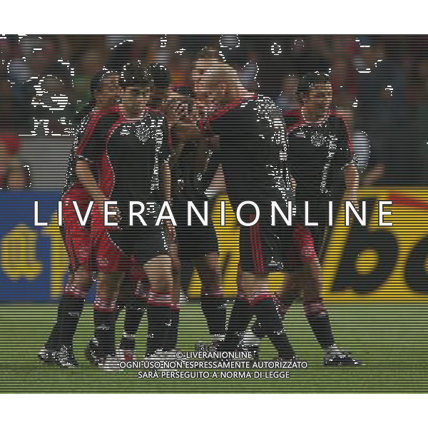 Amsterdam 4 agosto 2006 Torneo di Amsterdam Ajax - Inter nella foto: esultanza dopo il gol di Sneijder foto Andry / Ag. Aldo Liverani