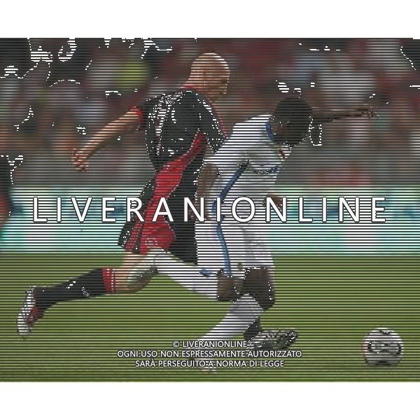 Amsterdam 4 agosto 2006 Torneo di Amsterdam Ajax - Inter nella foto: Martins Obafemi e Stam Jaap foto Andry / Ag. Aldo Liverani