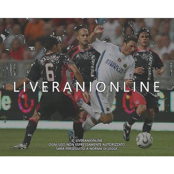 Amsterdam 4 agosto 2006 Torneo di Amsterdam Ajax - Inter nella foto: Zanetti Javier e Maduro Hedwiges foto Andry / Ag. Aldo Liverani