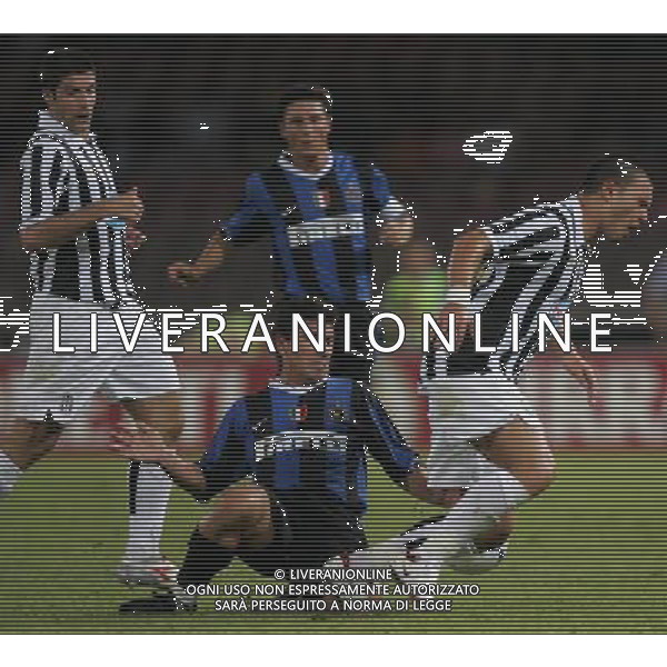 Napoli 11 agosto 2006 Trofeo Birra Moretti Napoli-Inter-Juventus nella foto: Bojinov e Pizarro foto Andry / Ag. Aldo Liverani