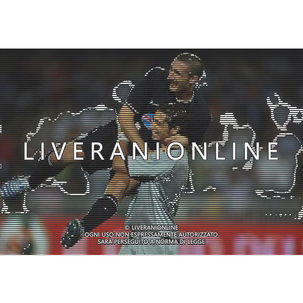 Napoli 11/08/2006 Inter - Juventus - Napoli 10¡ Trofeo Moretti Nella foto: esultanza di Chiellini Giorgio con Mirante Antonio.* Ph Gianni Nucci/Agenzia Aldo Liverani