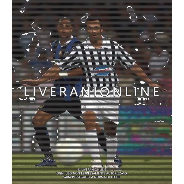 Napoli 11/08/2006 Inter - Juventus - Napoli 10¡ Trofeo Moretti Nella foto: Legrottaglie Nicola con Adriano Leite Ribeiro.* Ph Gianni Nucci/Agenzia Aldo Liverani