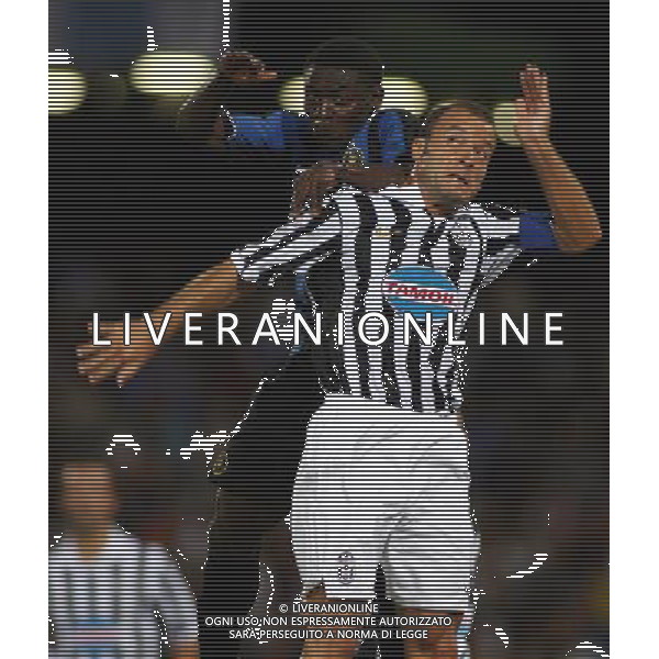 Napoli 11/08/2006 Inter - Juventus - Napoli 10¡ Trofeo Moretti Nella foto: Martins Obafemi contro Birindelli Alessandro.* Ph Gianni Nucci/Agenzia Aldo Liverani