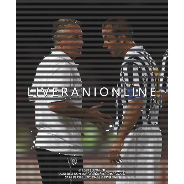 Napoli 11/08/2006 Inter - Juventus - Napoli 10¡ Trofeo Moretti Nella foto: Deschamp Didier con Birindelli Alessandro.* Ph Gianni Nucci/Agenzia Aldo Liverani