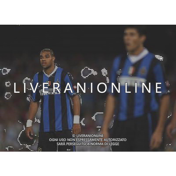 Napoli 11/08/2006 Inter - Juventus - Napoli 10¡ Trofeo Moretti Nella foto: Adriano Leite Ribeiro con Cruz Julio Ricardo.* Ph Gianni Nucci/Agenzia Aldo Liverani