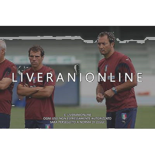 Allenamento della nazionale italiana Under 21 a Tirrenia 14/08/2006 nella foto Pierluigi Casiraghi con Gianfranco Zola ph gianni nucci/ag. Aldo Liverani