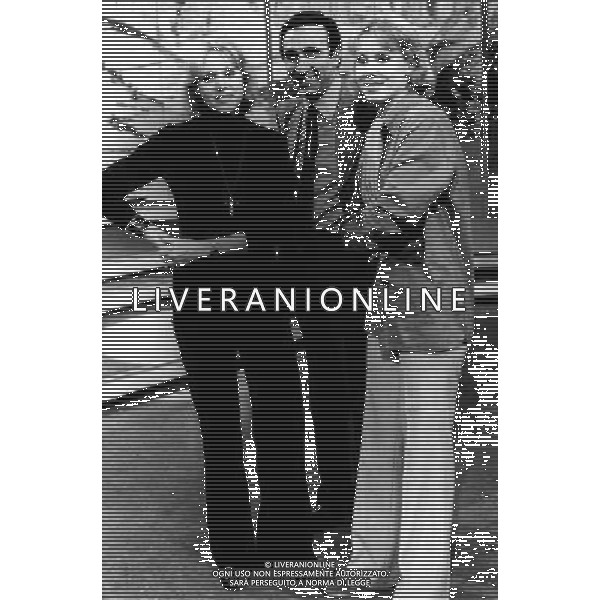 Le Gemelle Alice ed Ellen Kessler - Ballerine nella foto con Pippo Baudo Ph archivio giovanni liverani/ag. aldo liverani