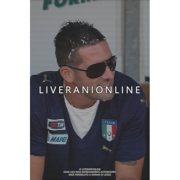 ITALIA - CROAZIA AMICHEVOLE A LIVORNO 16/08/2006 NELLA FOTO: CRISTIANO LUCARELLI FOTO BIZZI/AG. ALDO LIVERANI