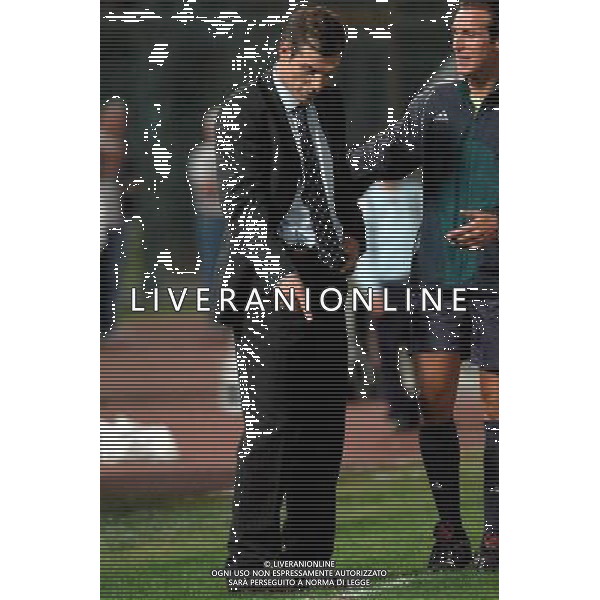 ITALIA - CROAZIA AMICHEVOLE A LIVORNO 16/08/2006 NELLA FOTO: BILIC OSSERVA IL CAMPO FOTO BIZZI/AG. ALDO LIVERANI