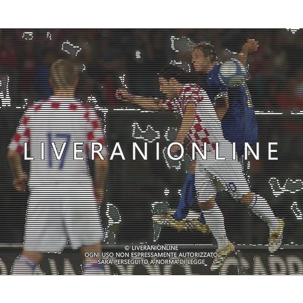 Livorno (Li) 16/08/2006 Amichevole Italia-Croazia allo stadio Armando Picchi Nella foto: Ambrosini Massimo contro Kovac.* Ph Gianni Nucci/Agenzia Aldo Liverani