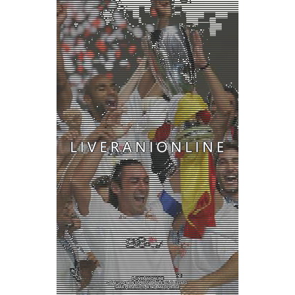 Barcellona - Siviglia Supercoppa Europea a Montecarlo 25/08/2006 nella foto la premiazione del siviglia vincitore della coppa ph luzzani/ag. aldo liverani