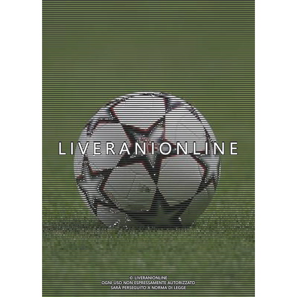 Monaco Montecarlo 25/08/2006 Supercoppa Europea 2006 barcellona-siviglia 0:3 nella foto pallone ph marco luzzani/ag aldo liverani s.a.s.