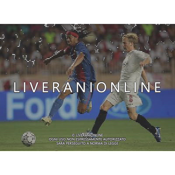 Monaco Montecarlo 25/08/2006 Supercoppa Europea 2006 barcellona-siviglia 0:3 nella foto ronaldinho e poulsen ph marco luzzani/ag aldo liverani s.a.s.