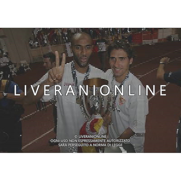 Monaco Montecarlo 25-08-2006 Supercoppa Europea 2006 barcellona-siviglia 0:3 nella foto kanoute\' e escude\' ph marco luzzani/ag aldo liverani s.a.s.