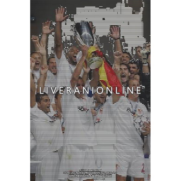 Monaco Montecarlo 25-08-2006 Supercoppa Europea 2006 barcellona-siviglia 0:3 nella foto premiazione ph marco luzzani/ag aldo liverani s.a.s.