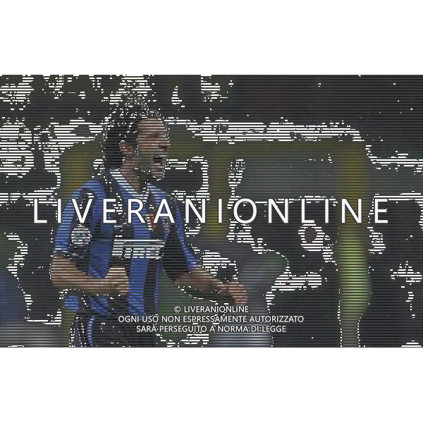 Inter - Roma Supercoppa Italiana 26/08/2006 nella foto esultanza dopo il gol di luis figo ph luzzani/ag. aldo liverani