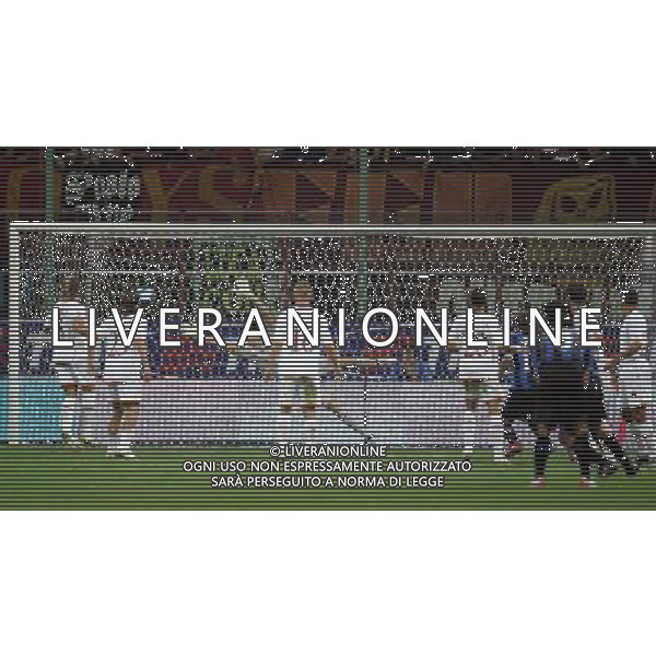 Milano 26-08-2006 inter-roma 4:3 Supercoppa Italiana TIM 2006 nella foto il gol su punizione luis figo * ph marco luzzani/ag aldo liverani s.a.s.