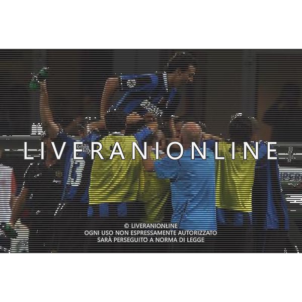 INTER-ROMA SUPERCOPPA ITALIANA 26/08/2006 NELLA FOTO abbracci inter AGENZI ALDO LIVERANI