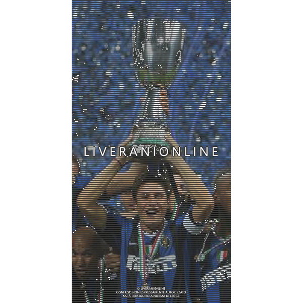 INTER-ROMA SUPERCOPPA ITALIANA 26/08/2006 NELLA FOTO ZANETTI JAVIER AGENZI ALDO LIVERANI