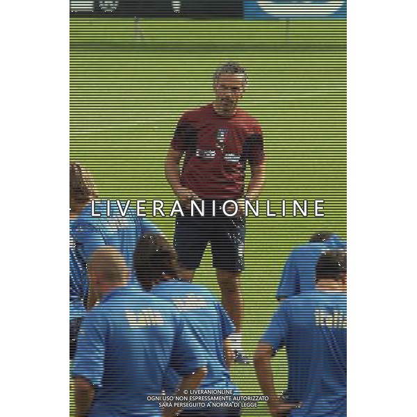 Allenamento della nazionale italiana a coverciano 28/08/2006 nella foto roberto donadoni * ph gianni nucci/ag. aldo liverani