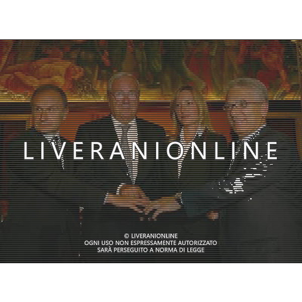 Roma - 30/ 08 / 2006 - Salone d\'Onore del Coni - Foro Italico - Cerimonia di presentazione dei Calendari 2006/2007 della Serie A e della Serie B TIM - nella foto: Antonio Matarrese Gianni Petrucci e Guido Rossi ph Corradetti/ag. aldo liverani 