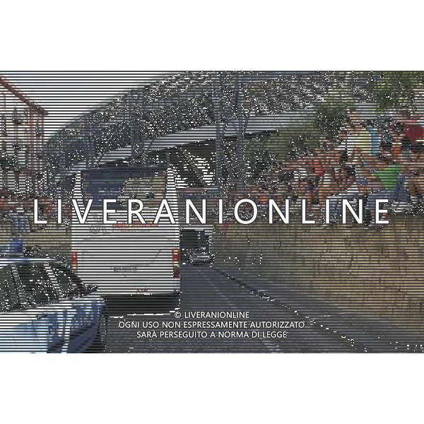 ALLENAMENTO DELLA NAZIONALE ITALIANA ALLO STADIO SAN PAOLO DI NAPOLI 01/09/2006 NELLA FOTO: L\'ARRIVO DEL PULLMAN ALLO STADIO FOTO MOSCA- AG ALDO LIVERANI