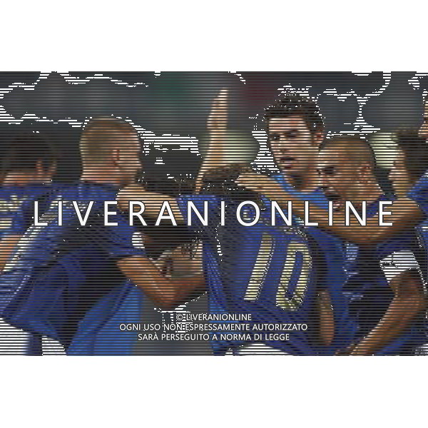 Italia - Lituania qualificazione europei a Napoli 02/09/2006 nella foto esultanza dopo il gol di filippo inzaghi con fabio cannavaro, barzagli e de rossi * ph corradetti/ag: aldo liverani