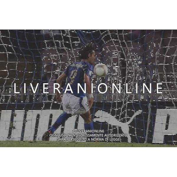 Italia - Lituania qualificazione europei a Napoli 02/09/2006 nella foto il gol del pareggio di filippo inzaghi * ph gianni nucci/ag: aldo liverani